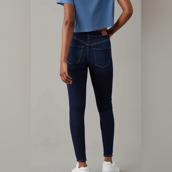 American Eagle Dark Wash Jegging - Picture 2 of 6